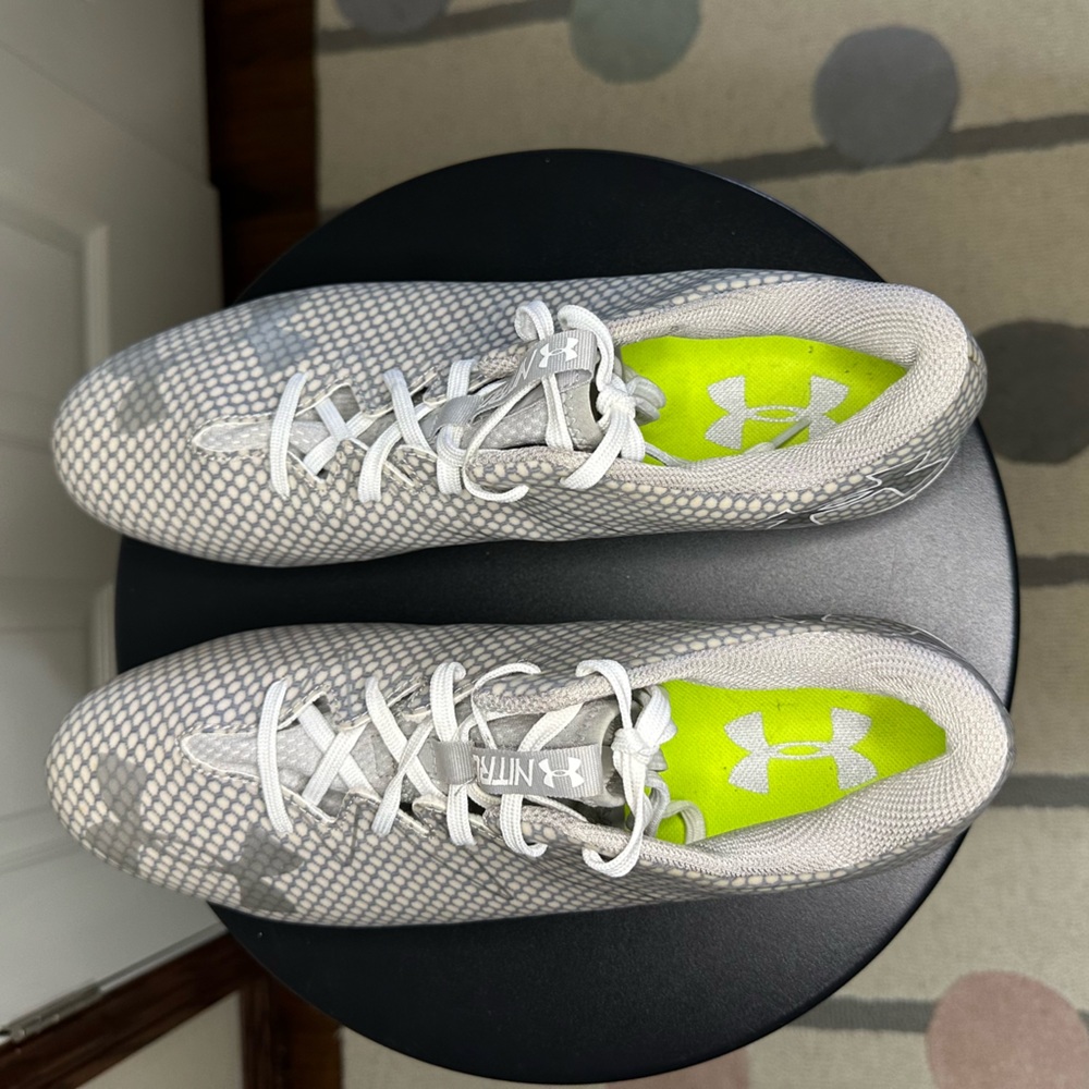 UNDER ARMOUR nitro cleats‎
